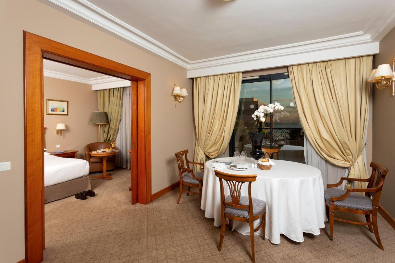 Presidential Suite